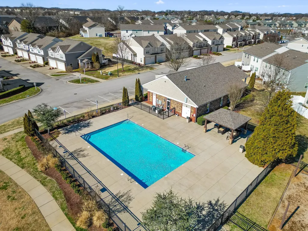 8005 Tuberose Court Spring Hill TN 37174