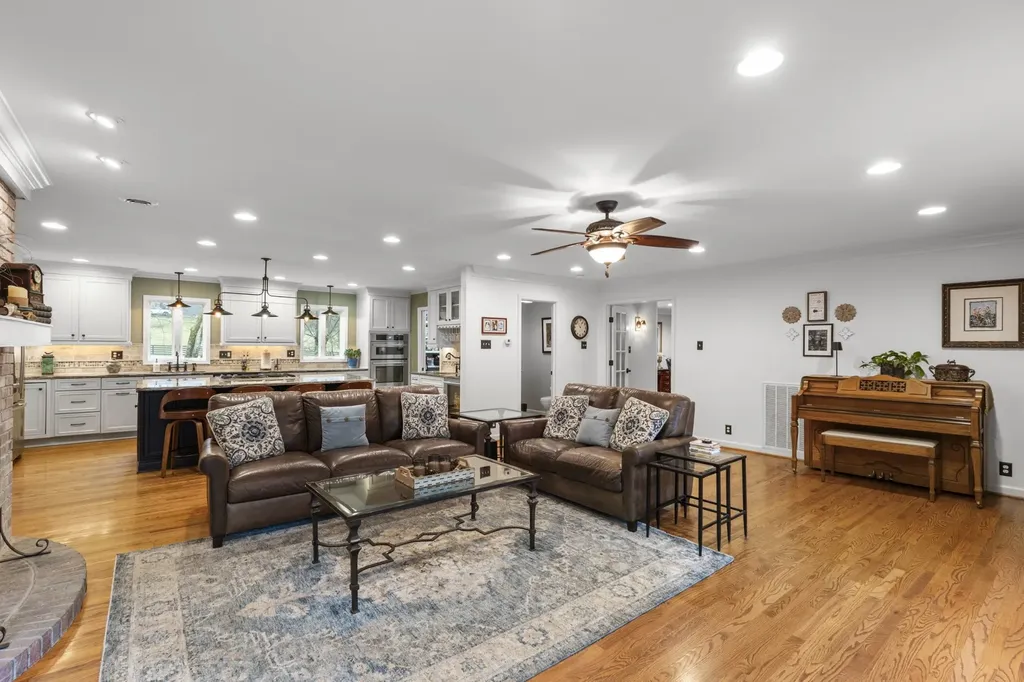 1004 Perkins Lane Franklin TN 37069