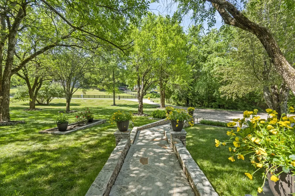 1004 Perkins Lane Franklin TN 37069