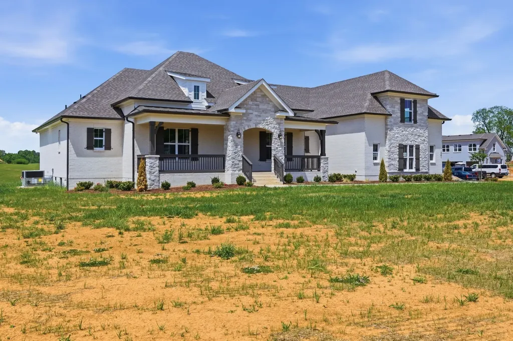1561 John Sharp Road Spring Hill TN 37174