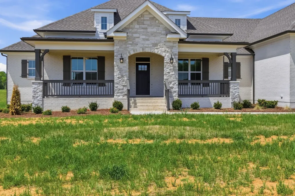 1561 John Sharp Road Spring Hill TN 37174