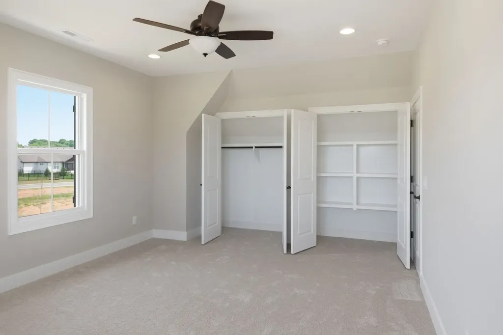 1561 John Sharp Road Spring Hill TN 37174