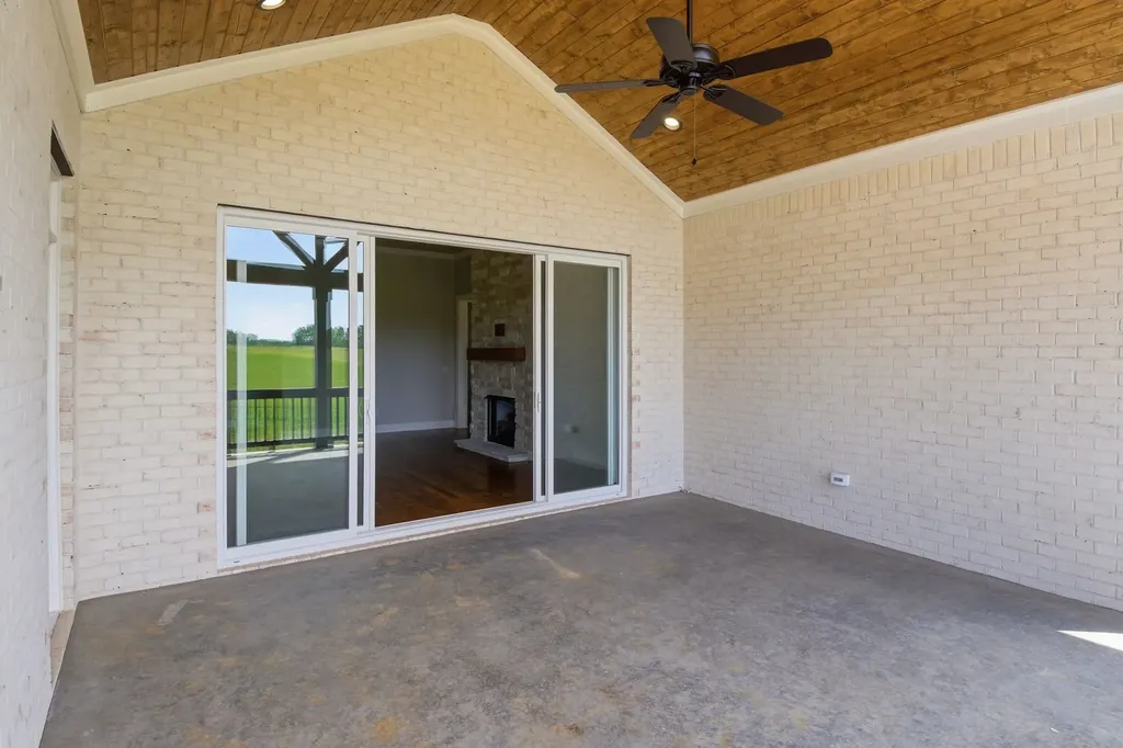 1561 John Sharp Road Spring Hill TN 37174
