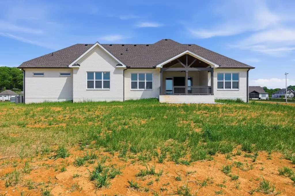 1561 John Sharp Road Spring Hill TN 37174