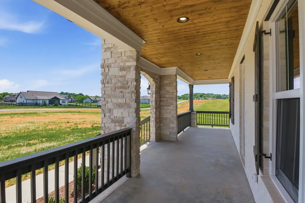 1561 John Sharp Road Spring Hill TN 37174
