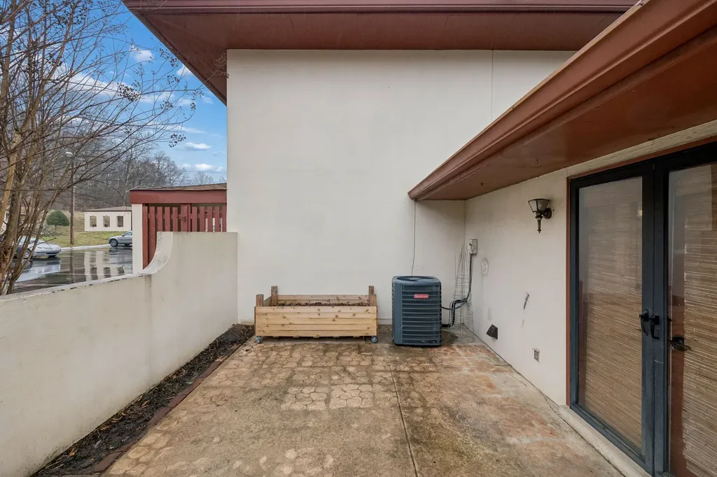 214 Old Hickory Boulevard Nashville TN 37221
