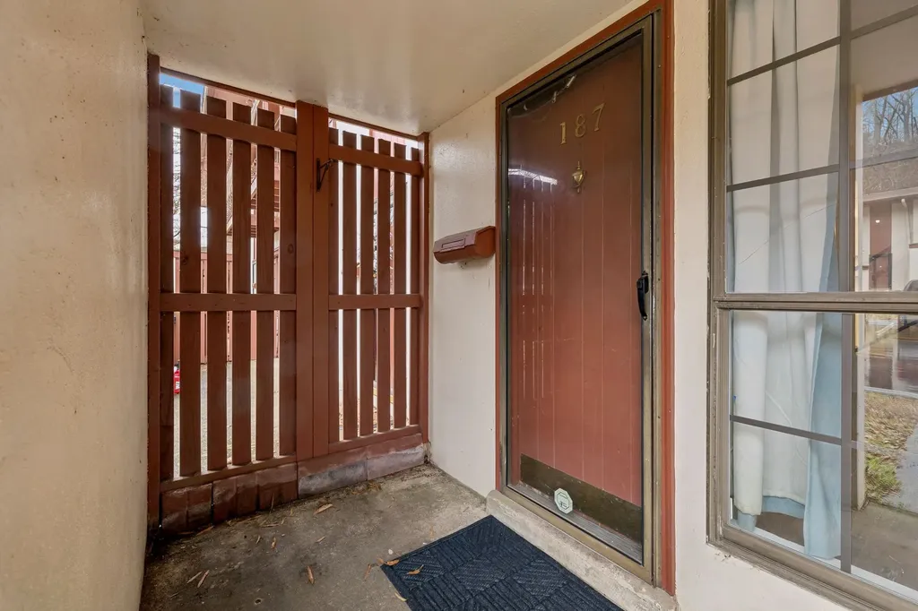 214 Old Hickory Boulevard Nashville TN 37221