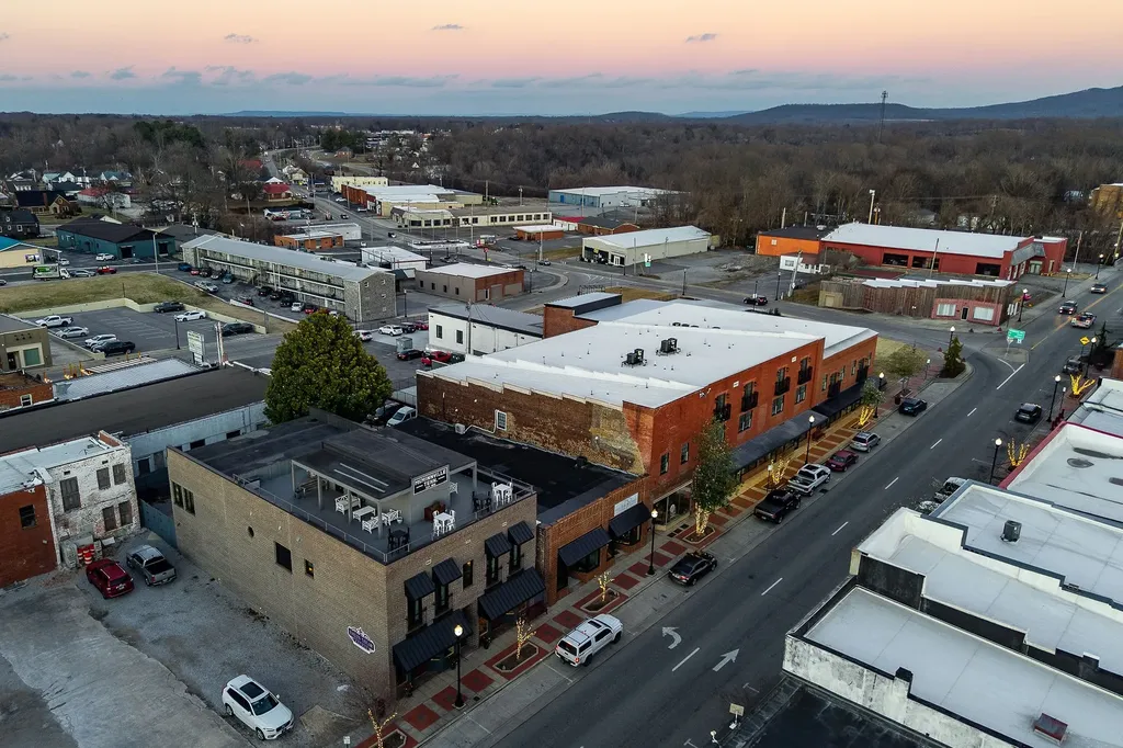 209 E Main Street Mcminnville TN 37110