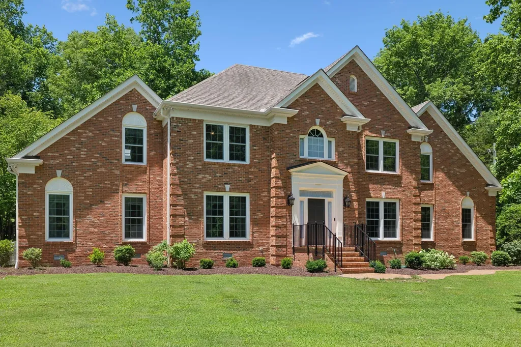 3208 Thoroughbred Drive Hermitage TN 37076
