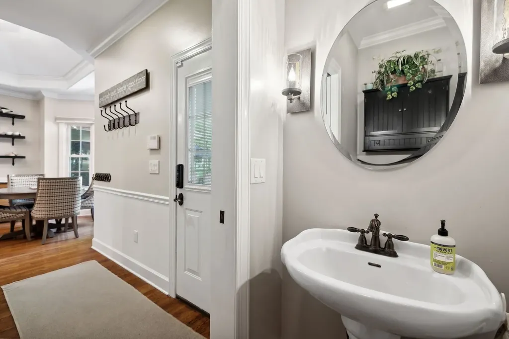 3208 Thoroughbred Drive Hermitage TN 37076