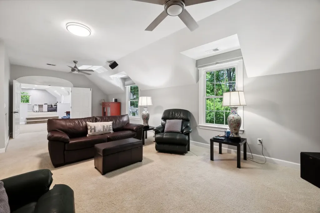 3208 Thoroughbred Drive Hermitage TN 37076