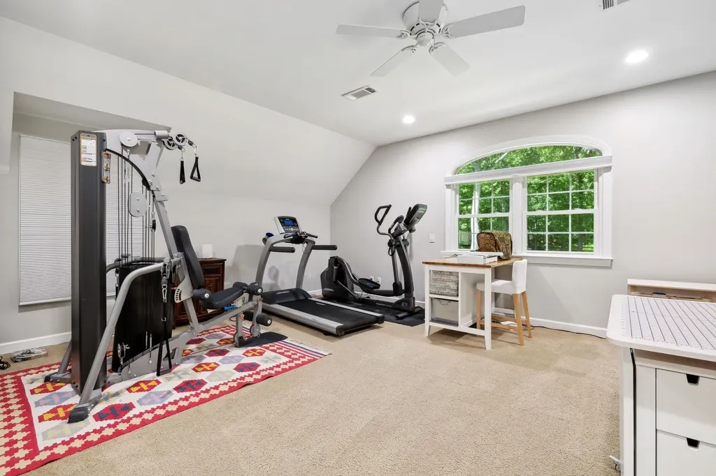 3208 Thoroughbred Drive Hermitage TN 37076