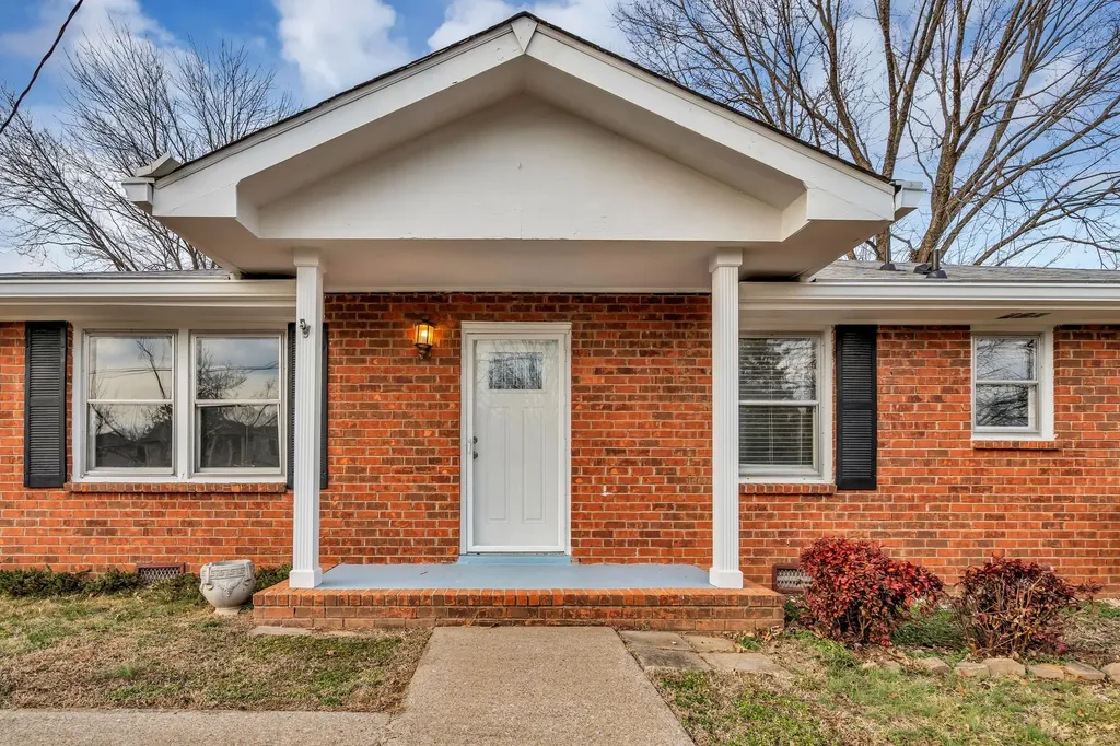 114 Connie Drive Hendersonville TN 37075