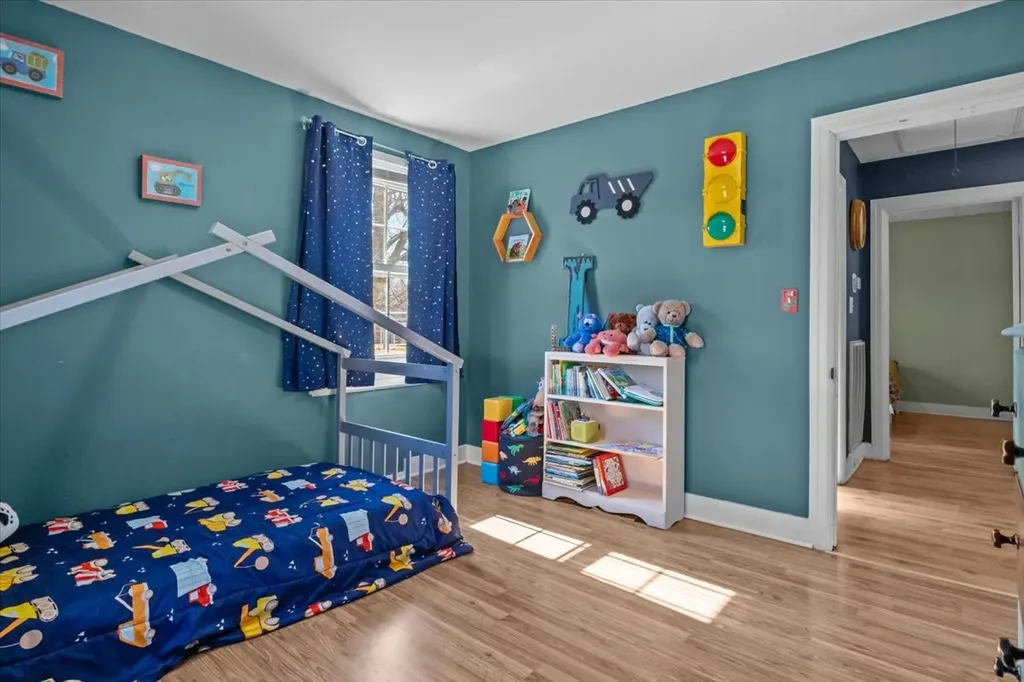 102 Sutton Avenue Waverly TN 37185