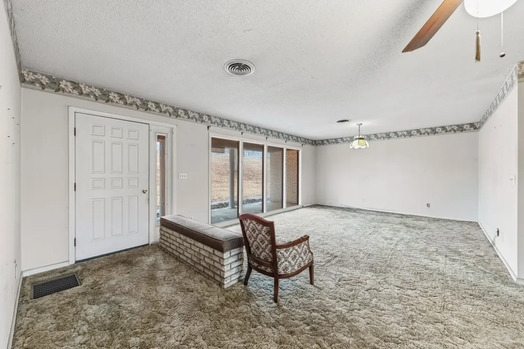 301 Sanford Lane Lawrenceburg TN 38464