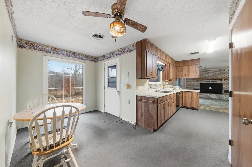 301 Sanford Lane Lawrenceburg TN 38464
