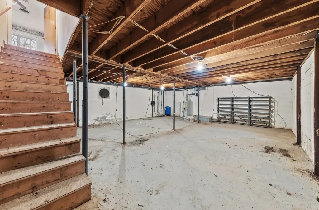 301 Sanford Lane Lawrenceburg TN 38464