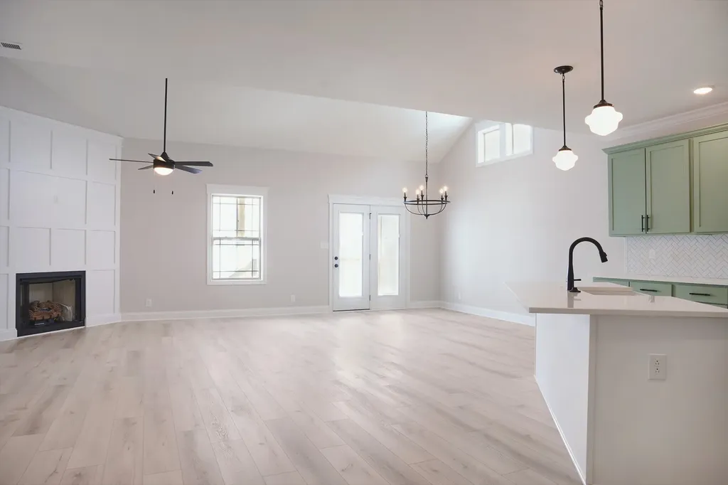 1064 Cherry Blossom Lane Clarksville TN 37040