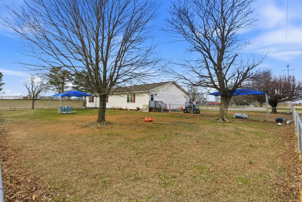 609 Hwy 52e Portland TN 37148