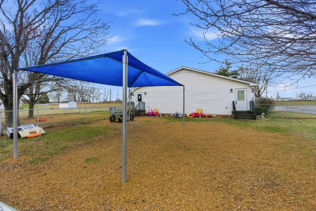 609 Hwy 52e Portland TN 37148