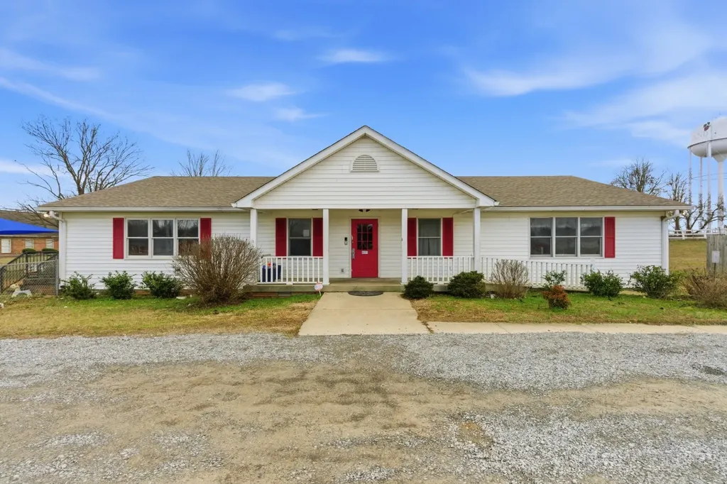 609 Hwy 52e Portland TN 37148