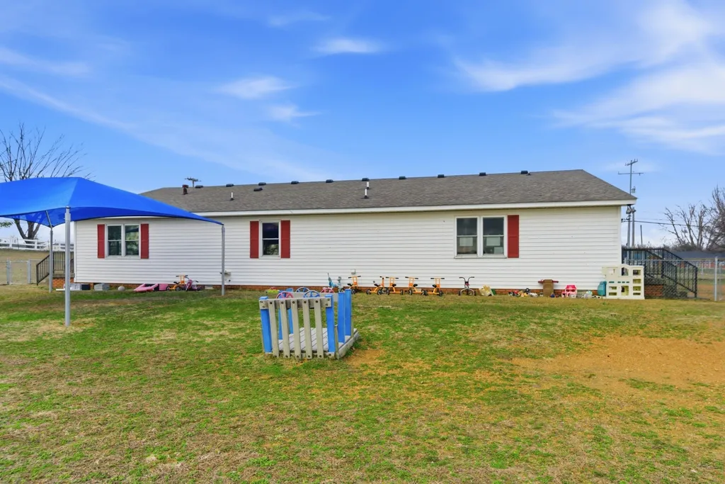 609 Hwy 52e Portland TN 37148