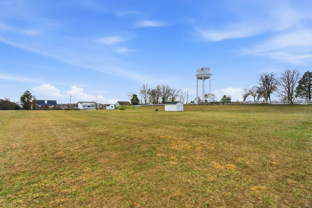 609 Hwy 52e Portland TN 37148