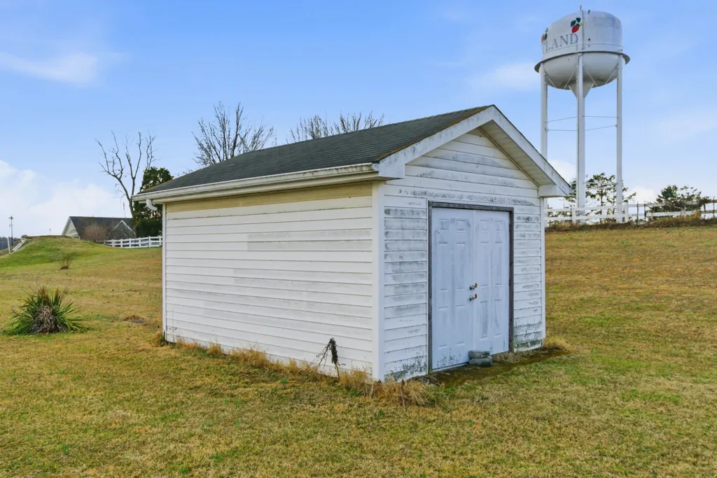 609 Hwy 52e Portland TN 37148
