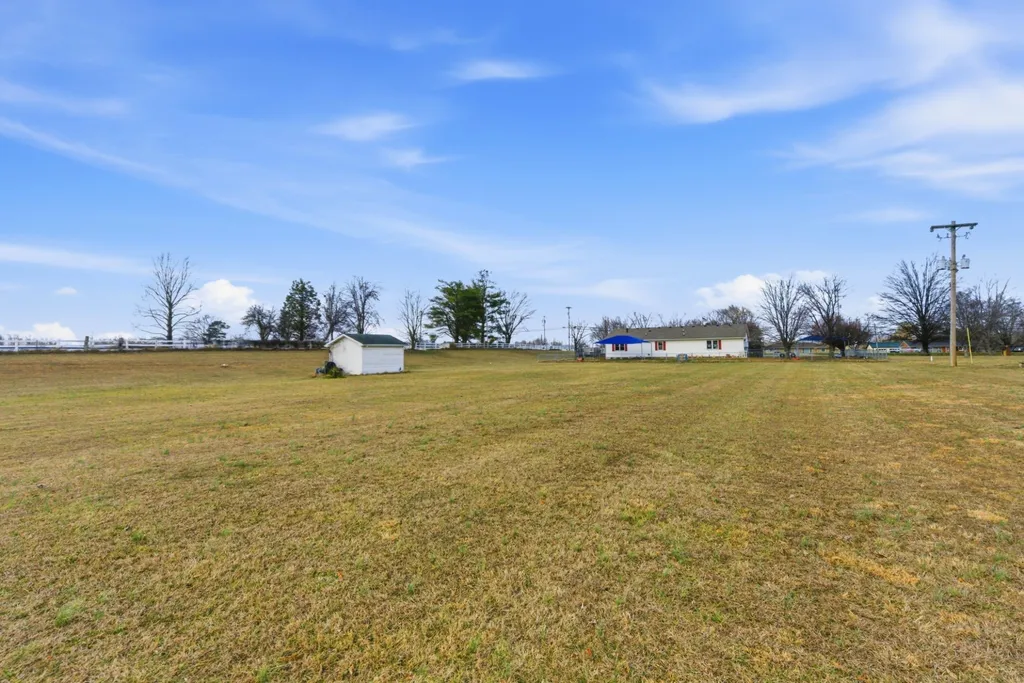 609 Hwy 52e Portland TN 37148