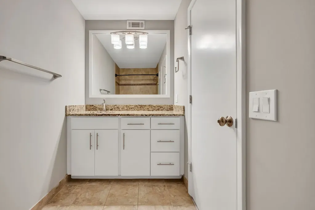 3831 West End Avenue Nashville TN 37205