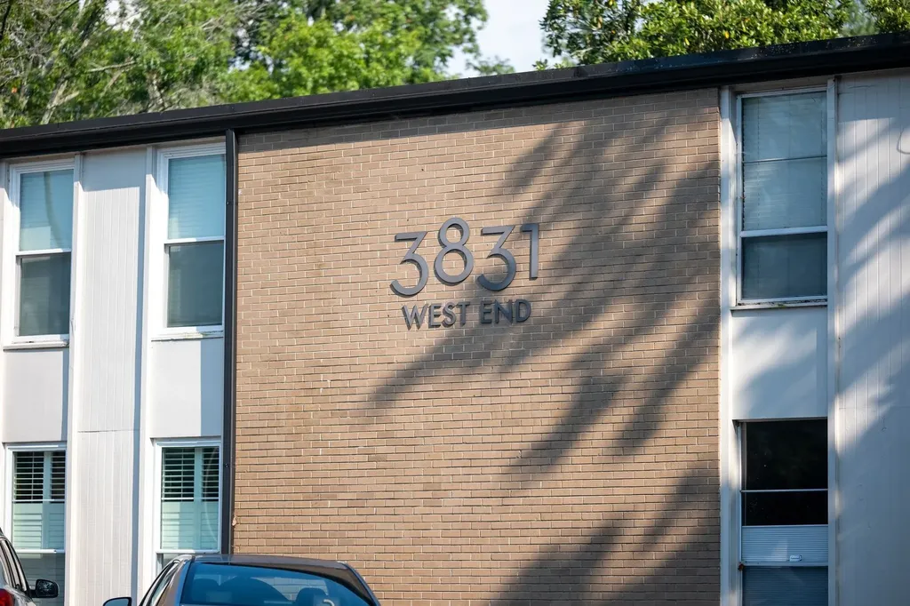 3831 West End Avenue Nashville TN 37205