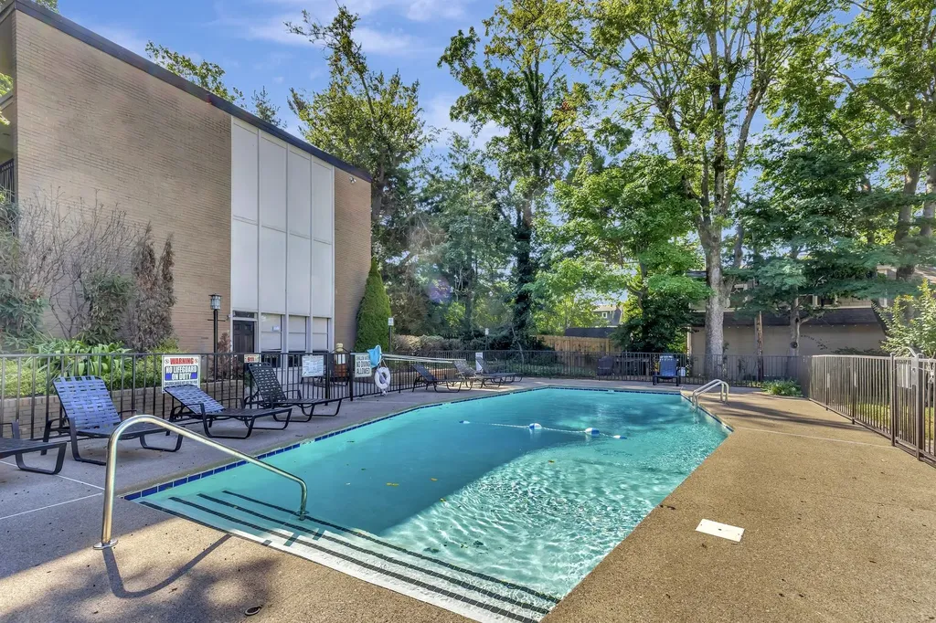 3831 West End Avenue Nashville TN 37205