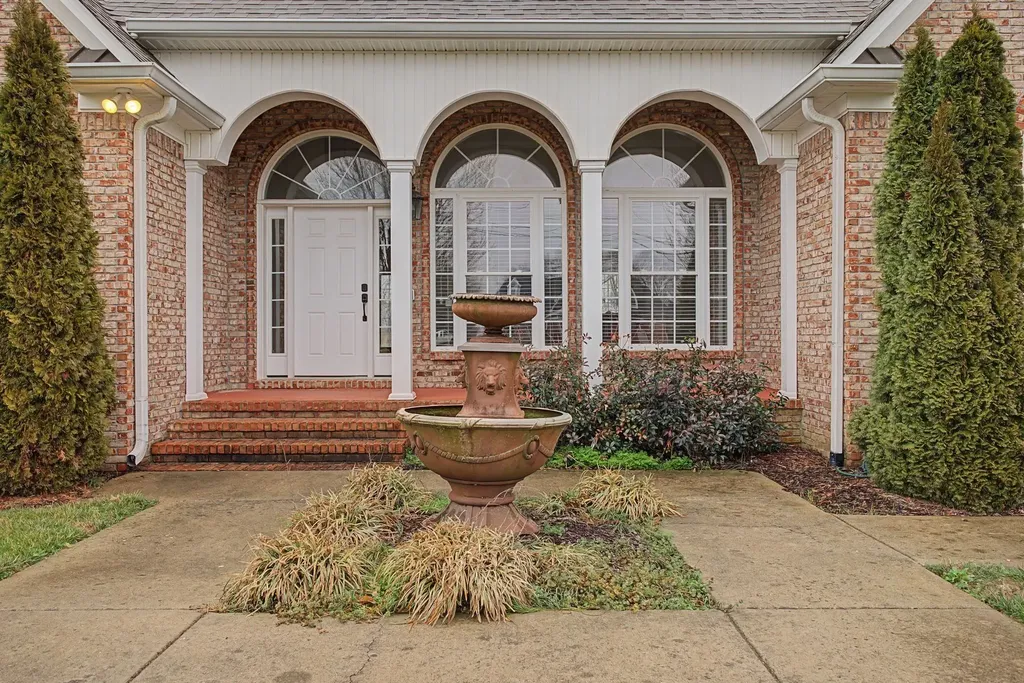 6913 Zion Crossing Court Columbia TN 38401