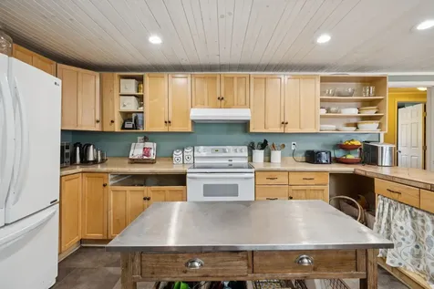 860 Golden Hollow Road Dixon Springs TN 37057