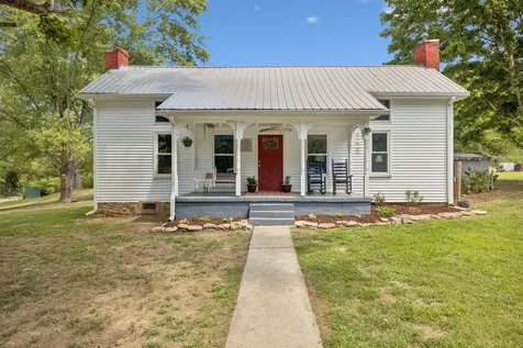 860 Golden Hollow Road Dixon Springs TN 37057