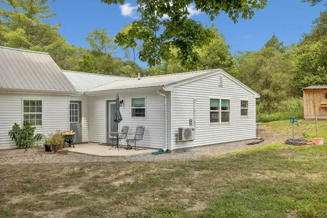 860 Golden Hollow Road Dixon Springs TN 37057