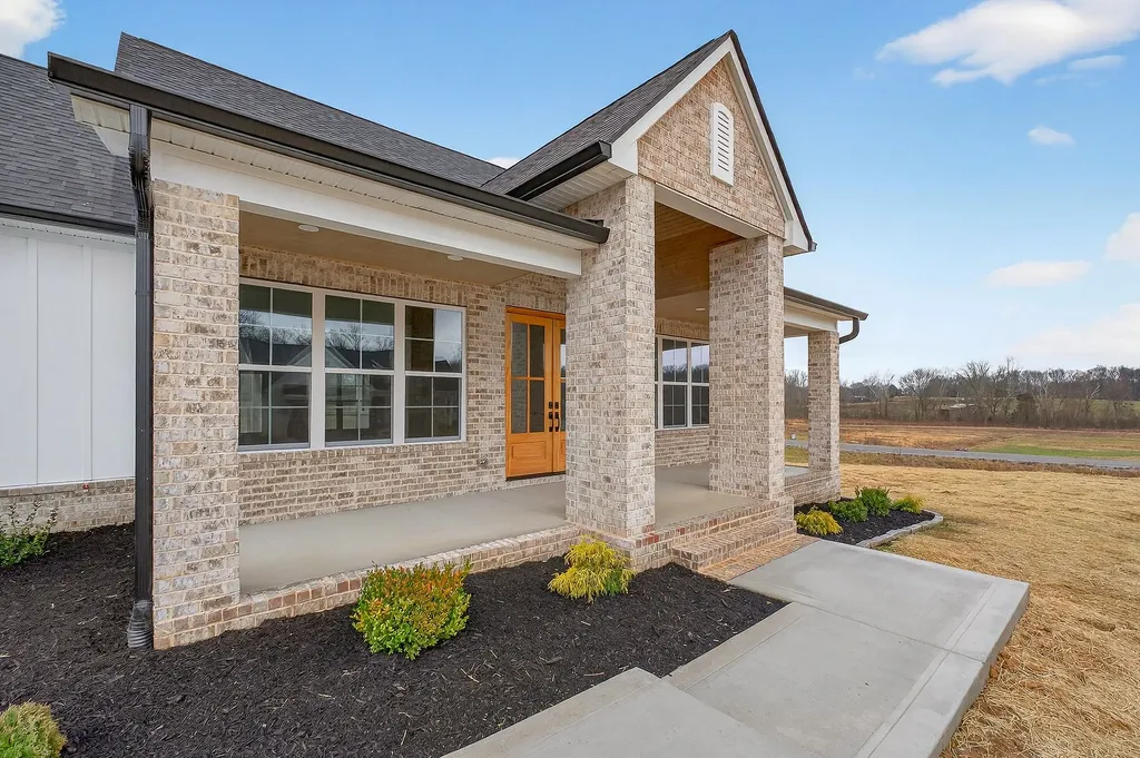 6955 Sweet Magnolia Way Baxter TN 38544