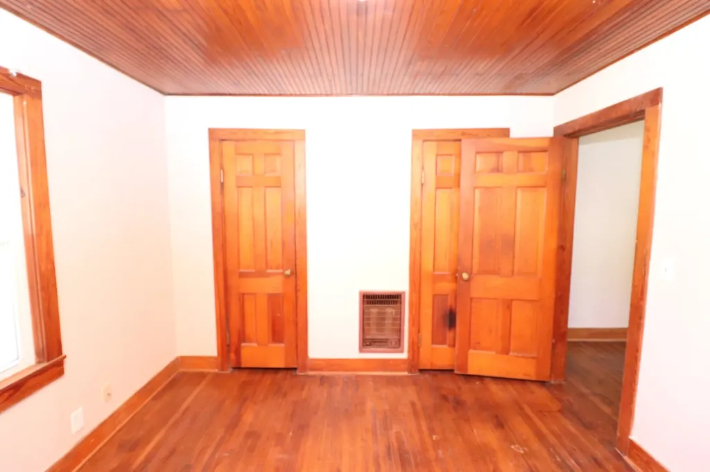 400 Meador Drive Lafayette TN 37083