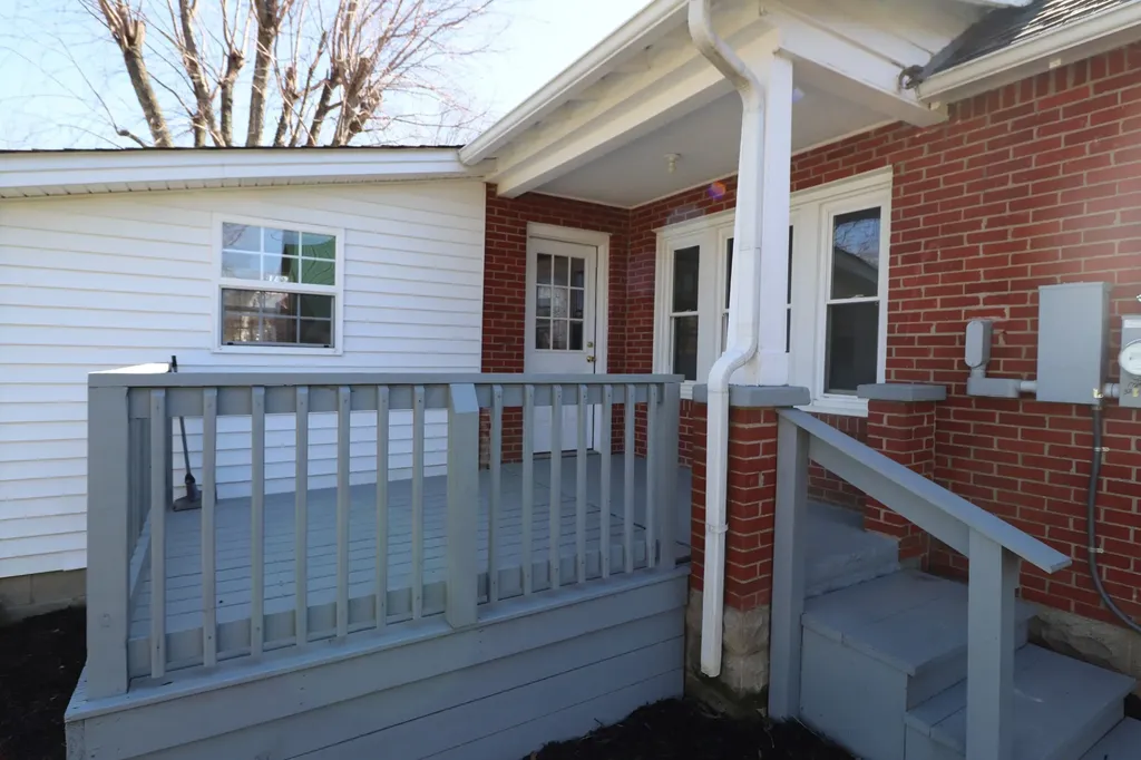400 Meador Drive Lafayette TN 37083