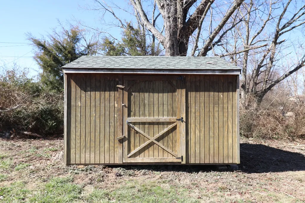 400 Meador Drive Lafayette TN 37083