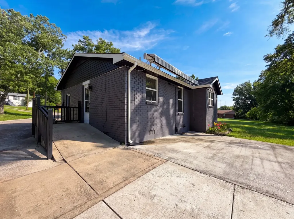 4116 Buenaview Court Nashville TN 37218