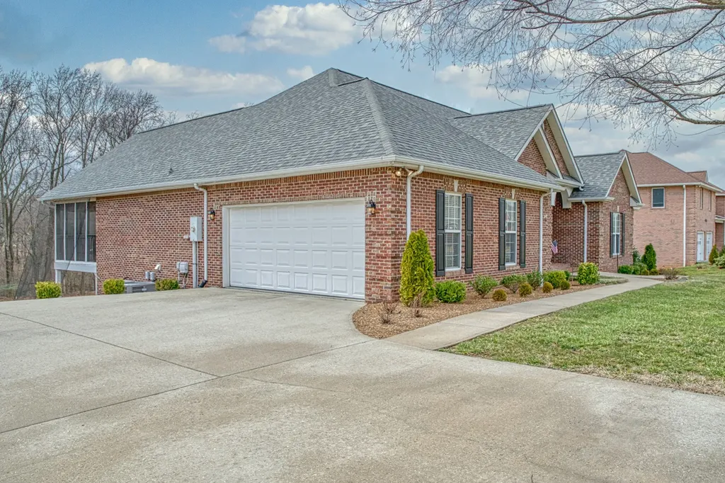 4113 Plantation Drive Cookeville TN 38506