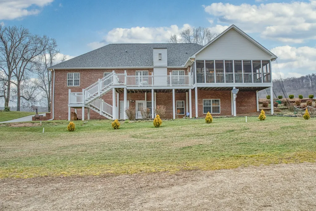 4113 Plantation Drive Cookeville TN 38506