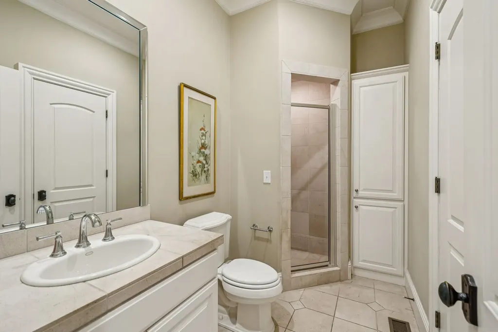 1810 Tyne Boulevard Nashville TN 37215