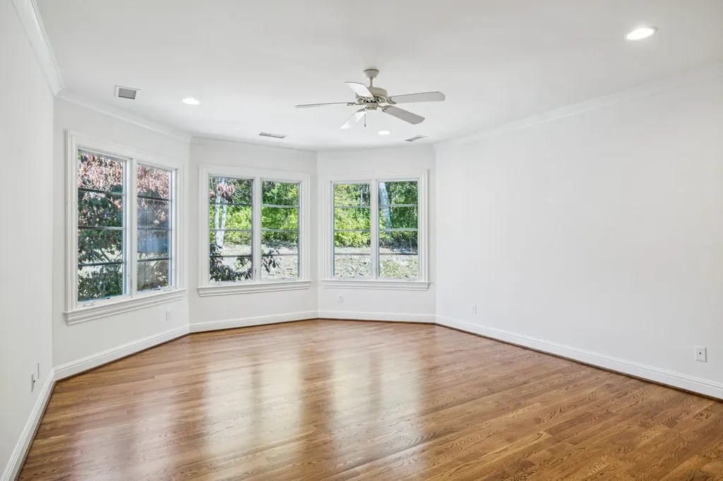 1810 Tyne Boulevard Nashville TN 37215