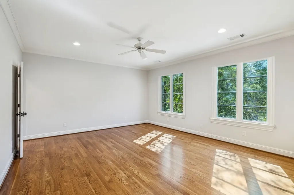 1810 Tyne Boulevard Nashville TN 37215