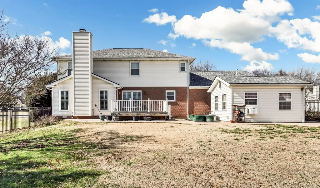 2207 Tom Drive Clarksville TN 37043