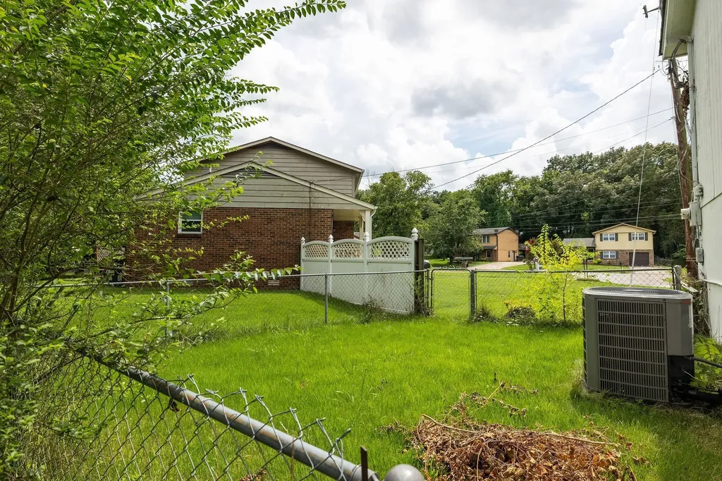 408 Barclay Square Circle Antioch TN 37013