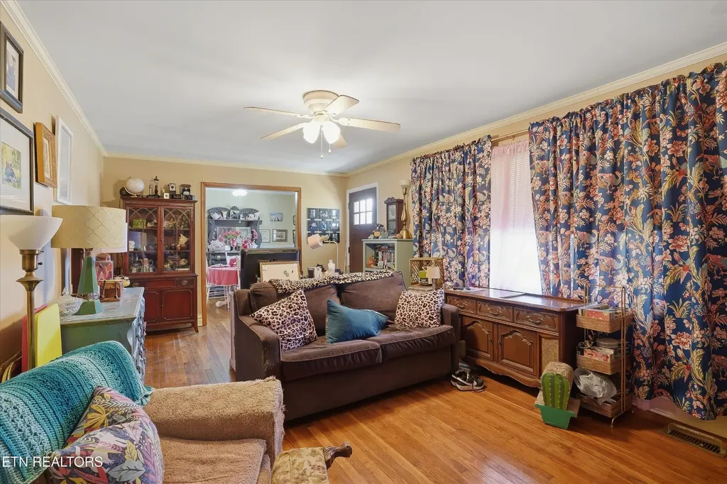 415 N 1st Avenue Baxter TN 38544