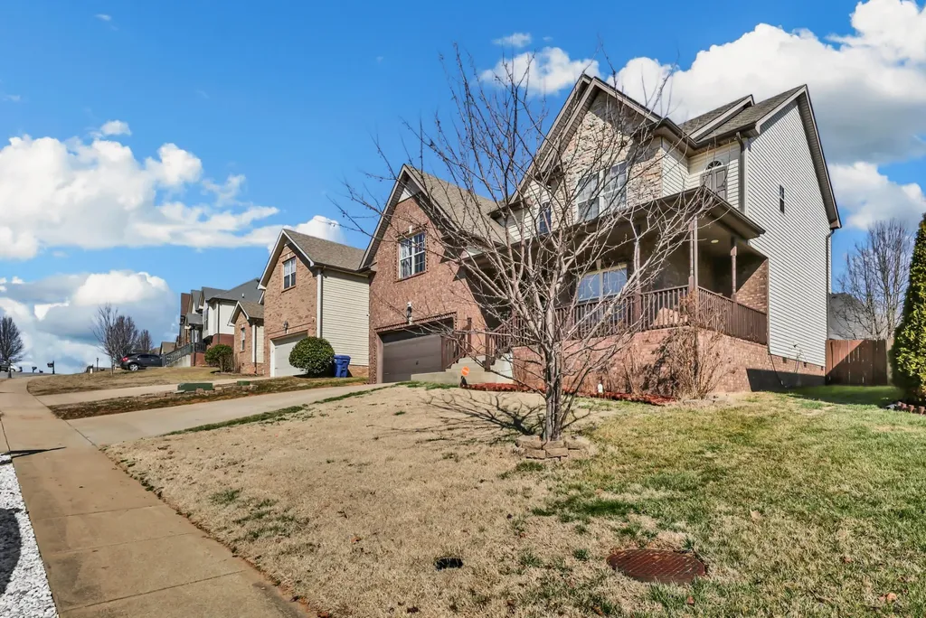 1467 Raven Road Clarksville TN 37042